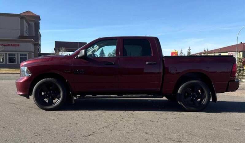 
								2021 RAM 1500 Classic Express full									