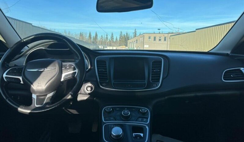 
								2016 Chrysler 200 Limited Sunroof Nav full									