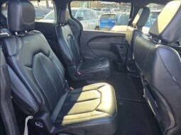 
										2024 Chrysler Pacifica Touring L Sunroof S package full									