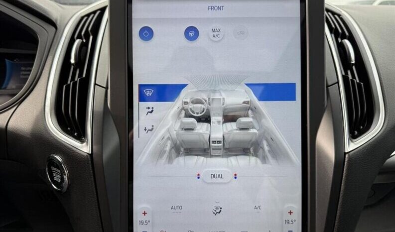 
								2024 Ford Edge Titanium Moonroof full									