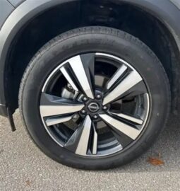 
										2024 Nissan Rogue SL full									