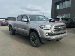 
										2016 Toyota Tacoma SR5 TRD Sport full									