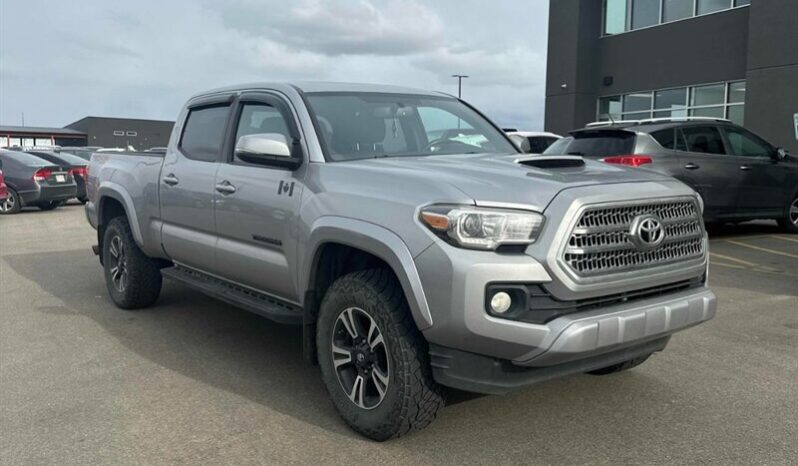 
								2016 Toyota Tacoma SR5 TRD Sport full									