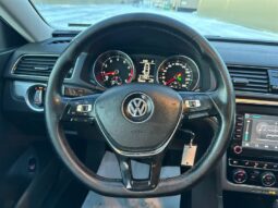 
										2018 Volkswagen Passat 2.0T S full									
