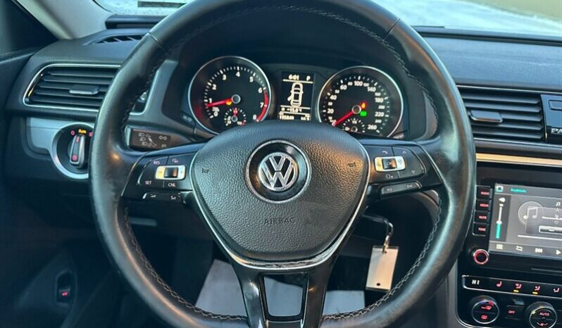 
								2018 Volkswagen Passat 2.0T S full									