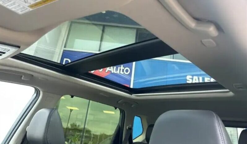 
								2024 Nissan Rogue SL full									