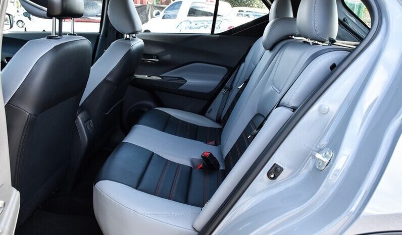 
								2024 Nissan Kicks SR Premium full									