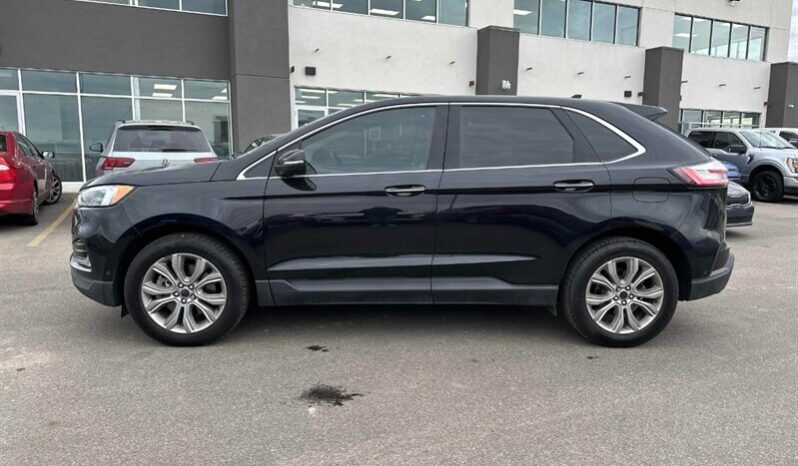
								2019 Ford Edge Titanium full									