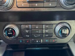 
										2020 Ford F-150 Lariat Sport full									