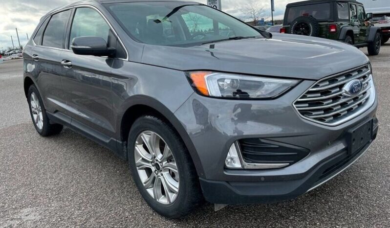 
								2024 Ford Edge Titanium Moonroof full									