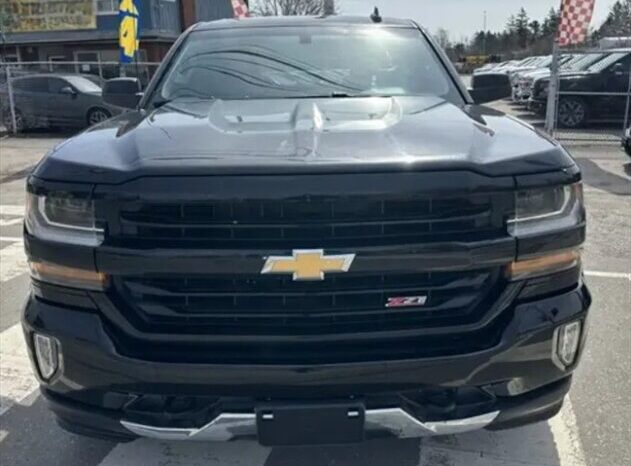 
								2018 Chevrolet Silverado 1500 LT Z71 full									