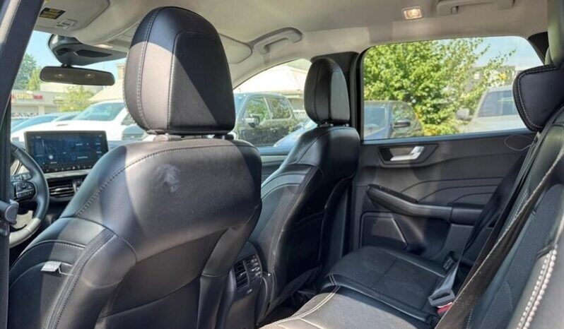 
								2024 Ford Escape Plug-In Hybrid PHEV Premium full									