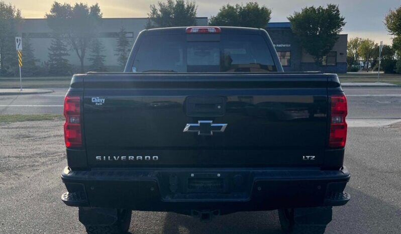 
								2015 Chevrolet Silverado 1500 LTZ full									
