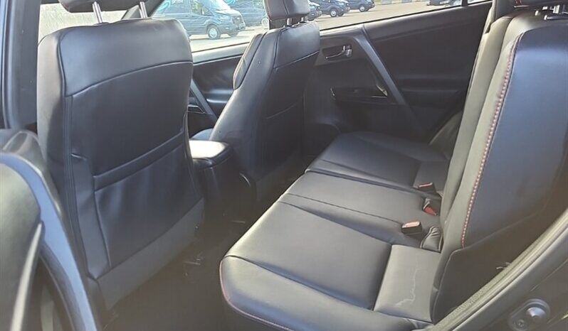 
								2018 Toyota RAV4 SE full									