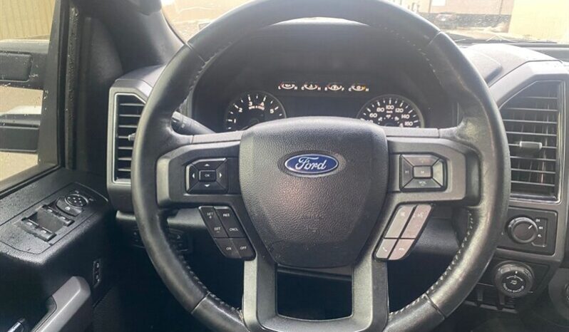 
								2019 Ford F-150 XLT Sport 5.0L full									