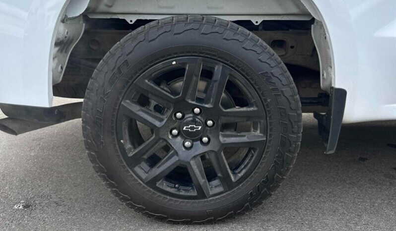 
								2023 Chevrolet Silverado 1500 Custom full									