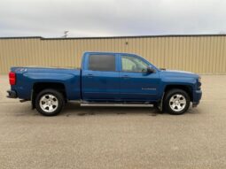 
										2018 Chevrolet Silverado 1500 LT Z-71 full									