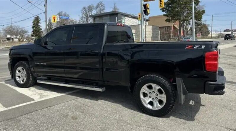 
								2018 Chevrolet Silverado 1500 LT Z71 full									