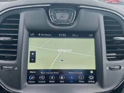 
										2022 Chrysler 300 Series S V6 full									