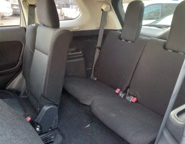 
								2020 Mitsubishi Outlander ES full									