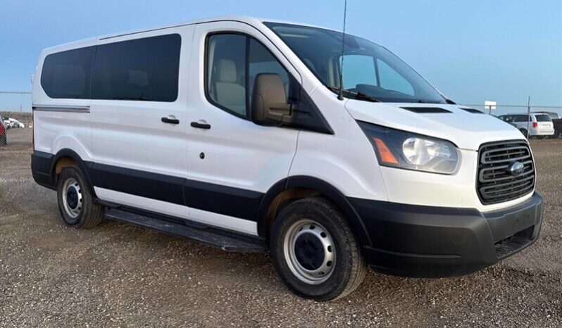 
								2019 Ford Transit T-150 XLT 8 Passenger full									