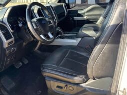 
										2020 Ford F-150 Lariat Sport full									