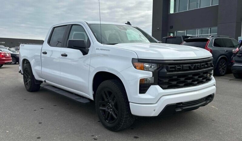 
								2023 Chevrolet Silverado 1500 Custom full									