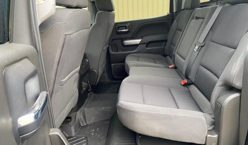 
								2018 Chevrolet Silverado 1500 LT Z-71 full									