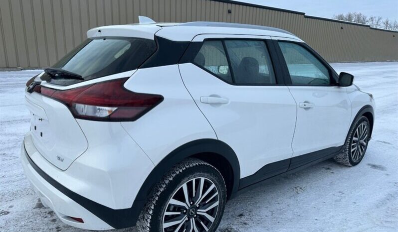 
								2024 Nissan Kicks SV full									