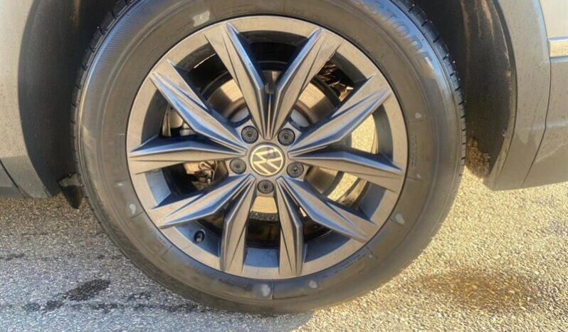 
								2024 Volkswagen Tiguan 2.0T Comfortline 4Motion Leather Sunroof full									
