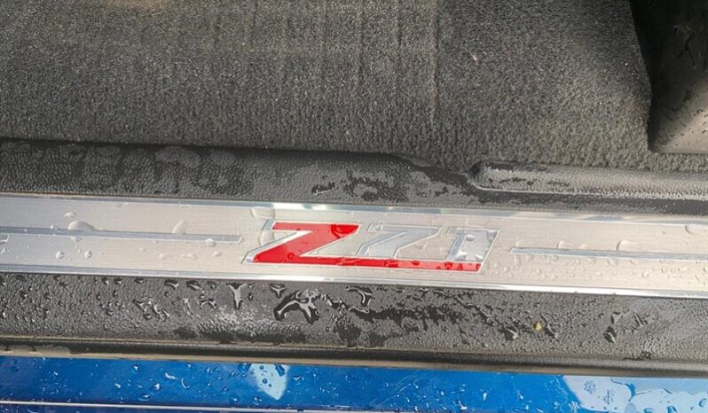 
								2018 Chevrolet Silverado 1500 LT Z-71 full									