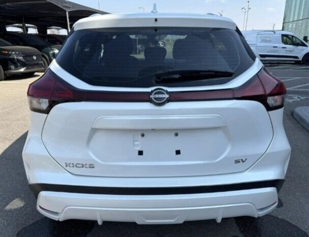 
								2024 Nissan Kicks SV full									