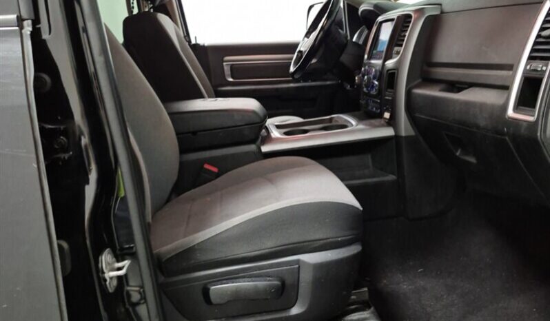 
								2021 RAM 1500 Classic SLT full									