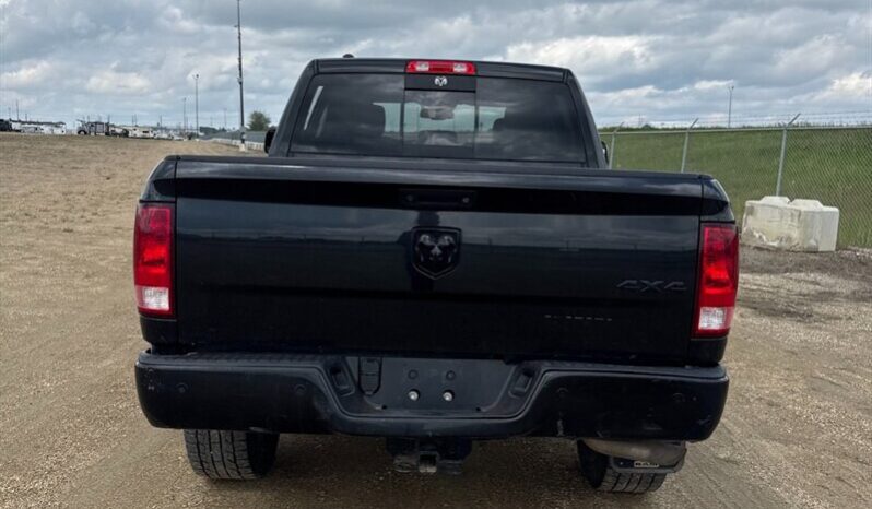 
								2017 RAM 1500 SLT full									