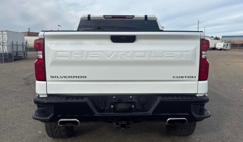 
								2023 Chevrolet Silverado 1500 Custom Trail Boss Z-71 full									