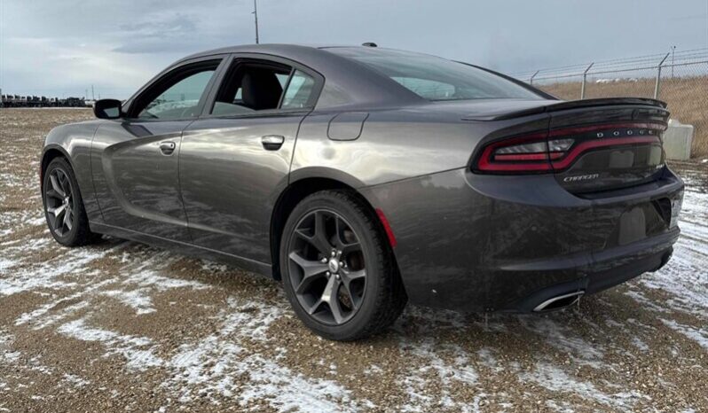 
								2017 Dodge Charger SXT full									