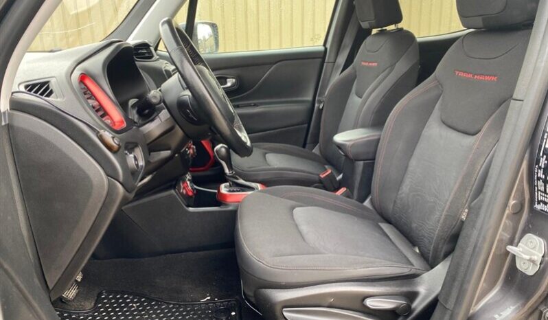 
								2018 Jeep Renegade Trailhawk full									