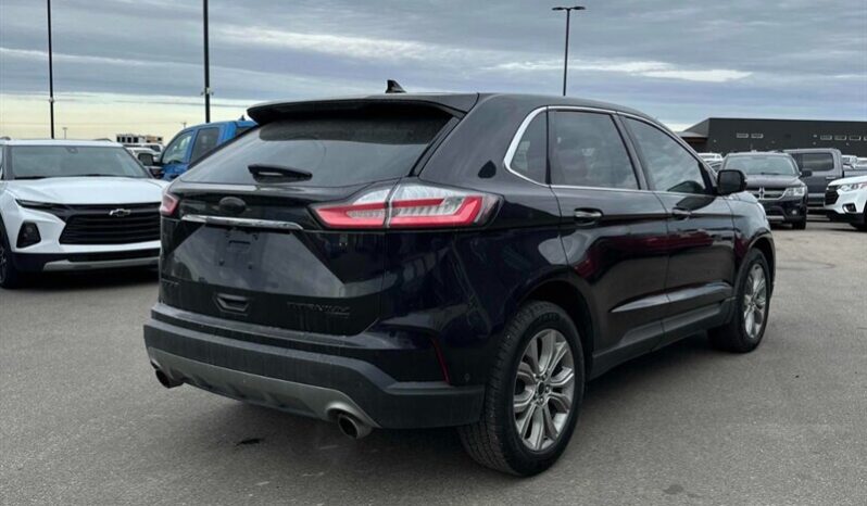 
								2019 Ford Edge Titanium full									