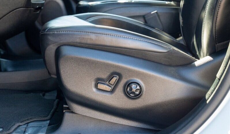 
								2023 Chrysler Pacifica Touring L Sunroof S package full									