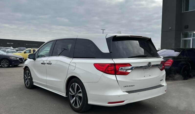 
								2019 Honda Odyssey Touring full									