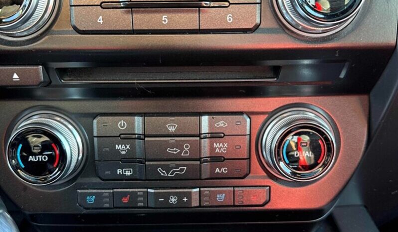 
								2016 Ford F-150 Lariat Sport FX4 full									