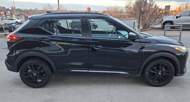 
								2024 Nissan Kicks SR Premium full									