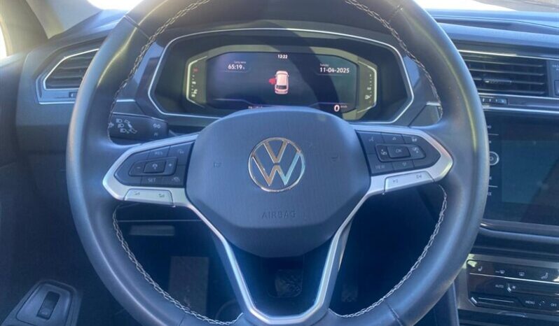 
								2024 Volkswagen Tiguan 2.0T Comfortline 4Motion Leather Sunroof full									