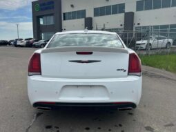 
										2022 Chrysler 300 Series S V6 full									