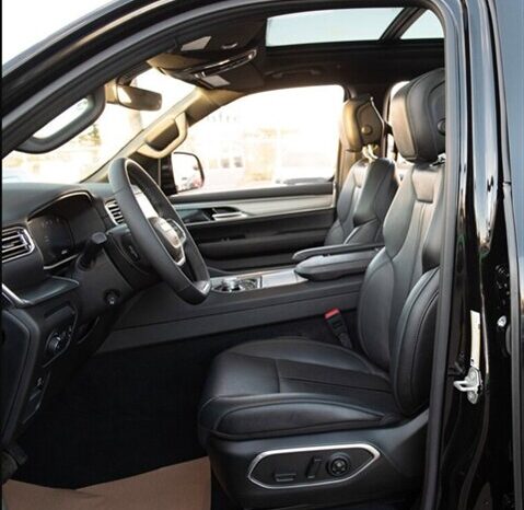 
								2024 Jeep Wagoneer Carbide full									