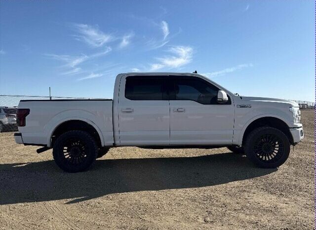 
								2020 Ford F-150 Lariat Sport full									