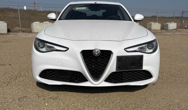 
								2017 Alfa Romeo Giulia full									