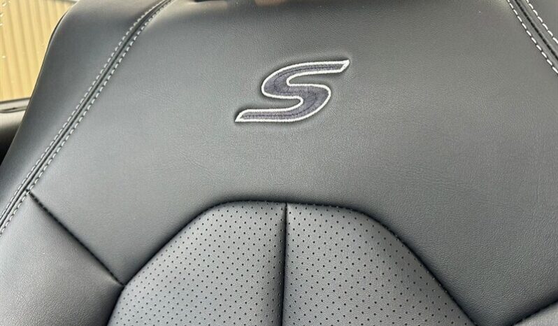 
								2024 Chrysler Pacifica Touring L Sunroof S package full									