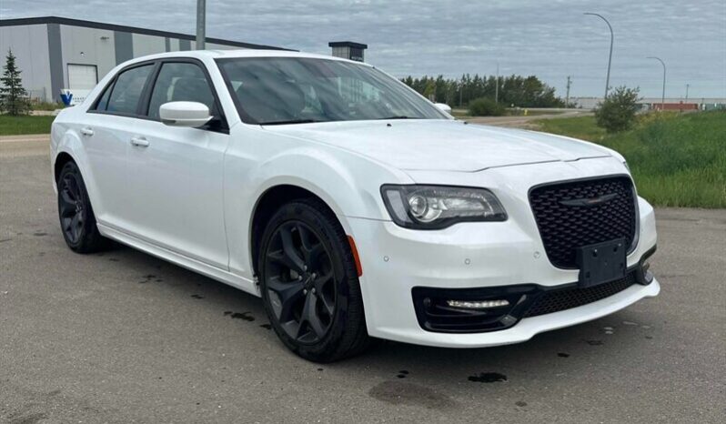 
								2022 Chrysler 300 Series S V6 full									