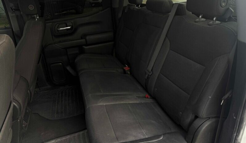 
								2023 Chevrolet Silverado 1500 Custom Trail Boss Z-71 full									